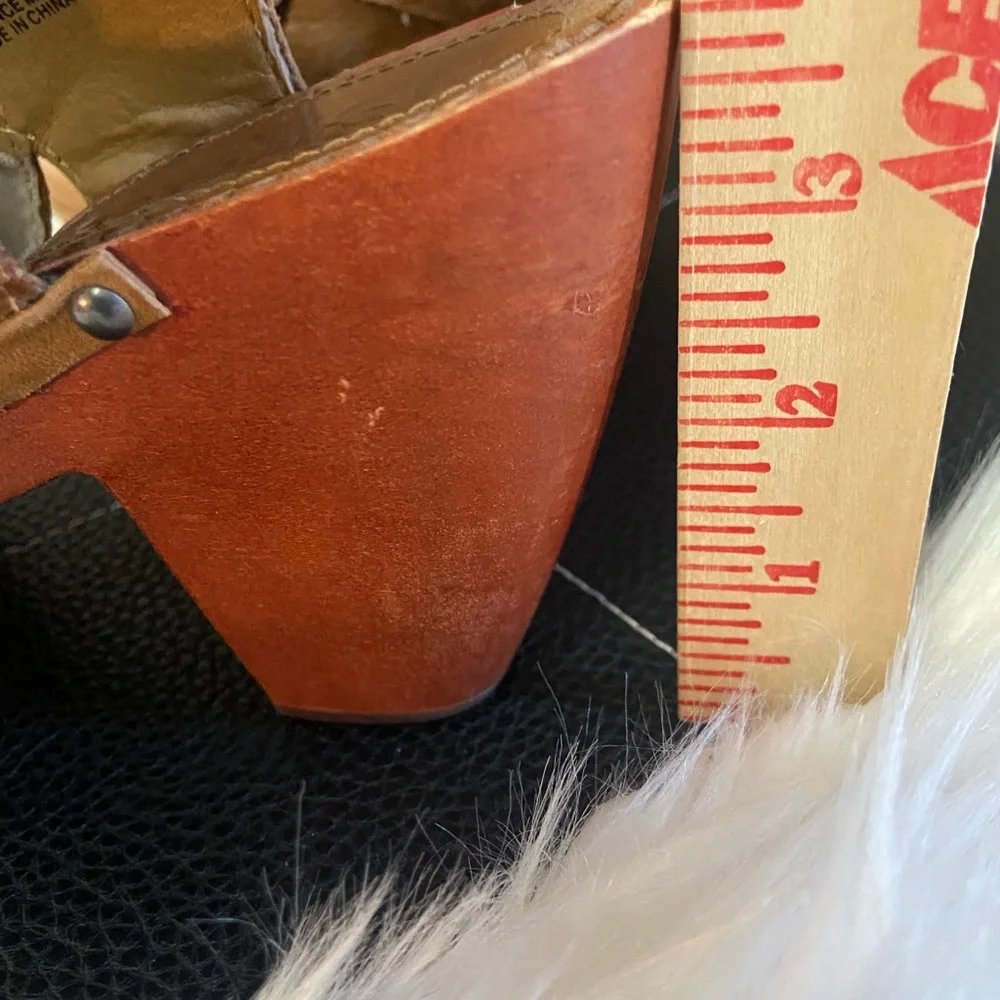 Latigo Cactus Brown Leather with  Fringe Women’s Shoes
